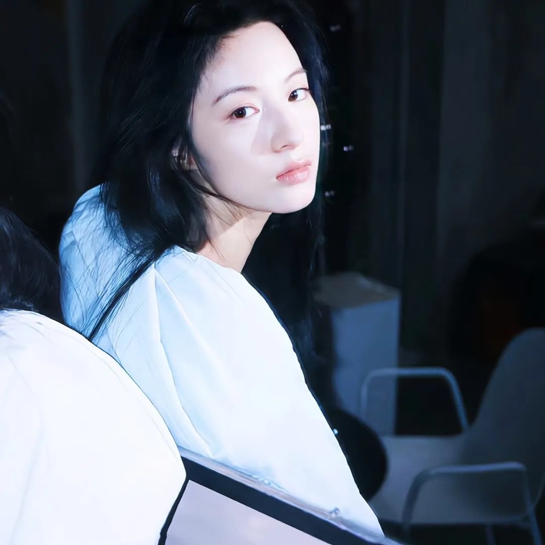 小孩好黑